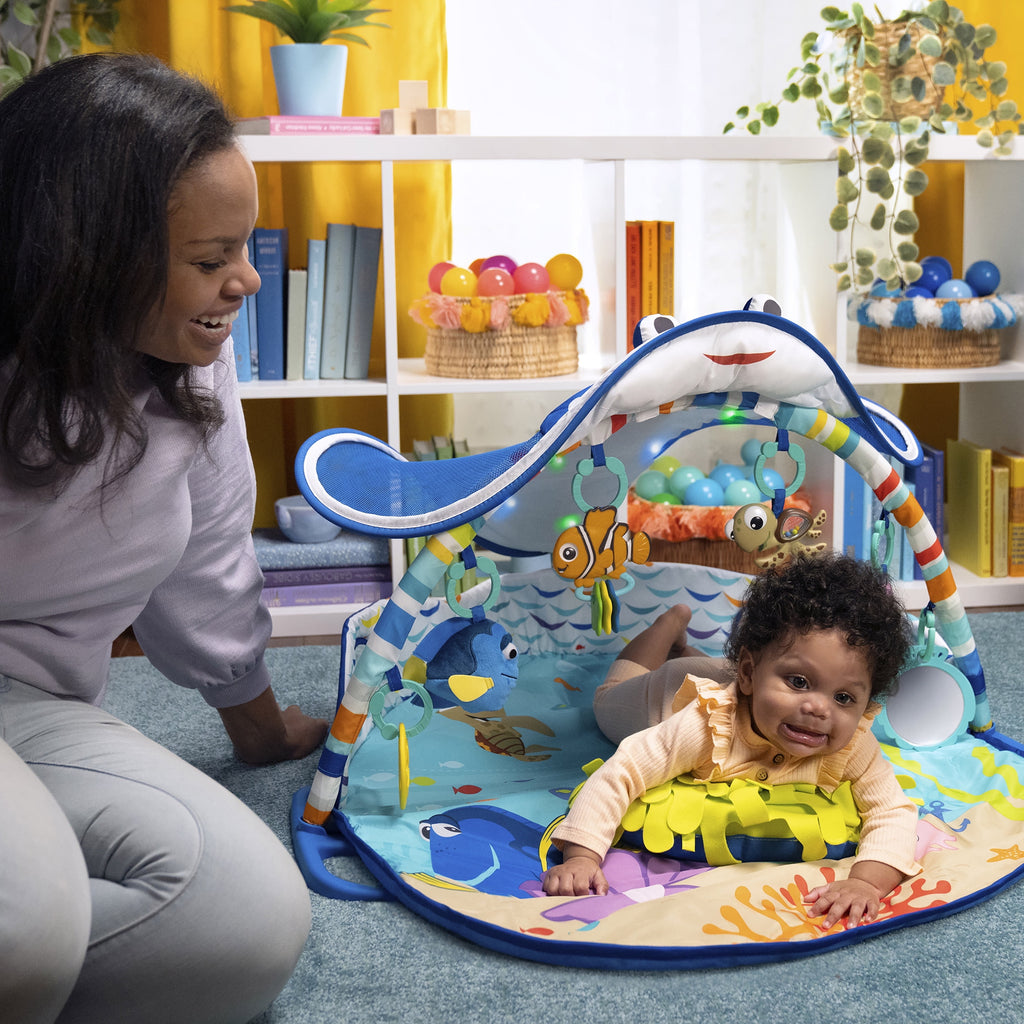 Bright Starts  Baby Finding Nemo Mr. Ray Ocean Lights & Music Activity Gym and Play Mat