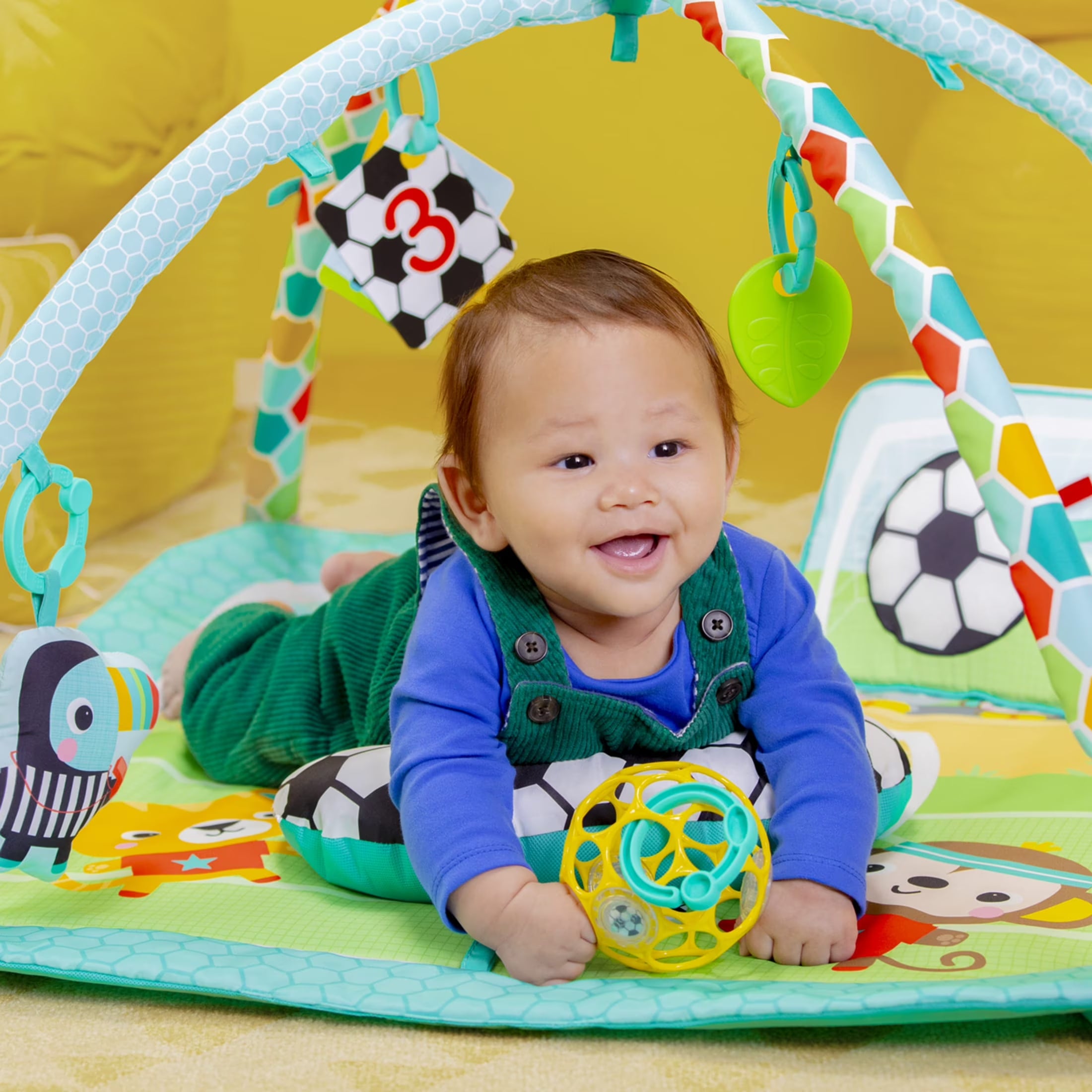 Grip & Kick Oball Activity Gym, Soccer, Unisex, Newborn