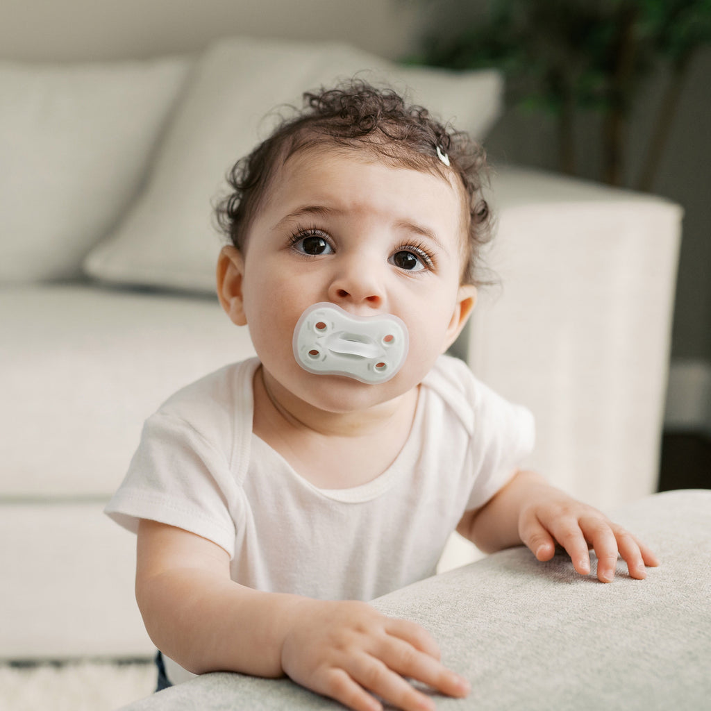 Advantage Lightweight One-Piece Silicone Baby Pacifier, Fully Symmetrical Soother, Neutral, 6-18M, BPA Free, 3 Pack