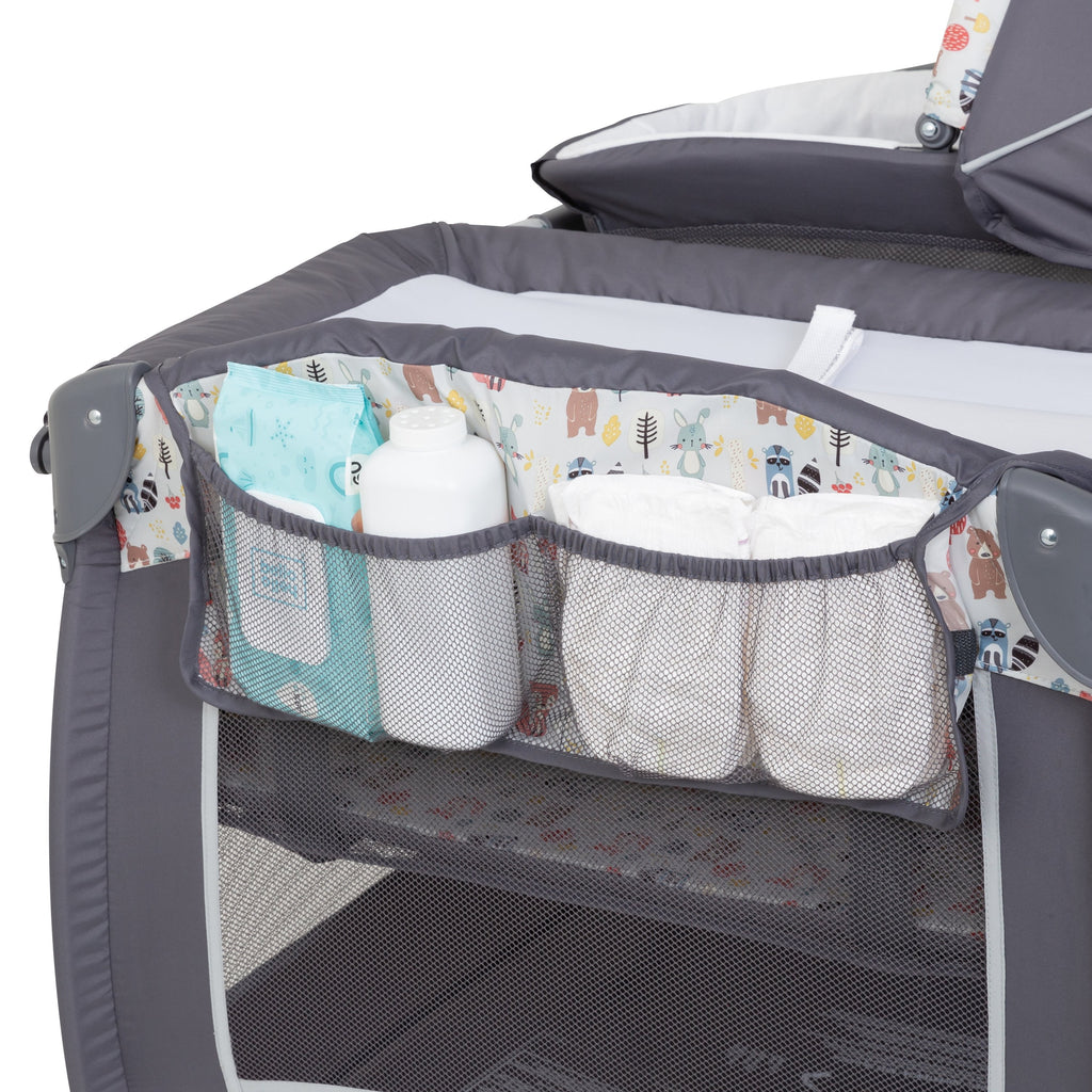 Lil Snooze Deluxe II Nursery Center Playard – Full-Size Bassinet, Changing Table & Tote Bag