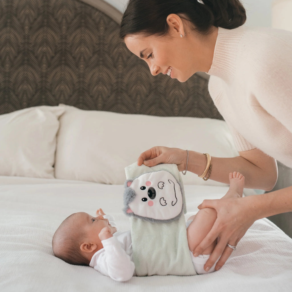 Infant Gripebelt Heated Belly Band, Gentle Warmth / Compression, Hedgehog, 1-Pack