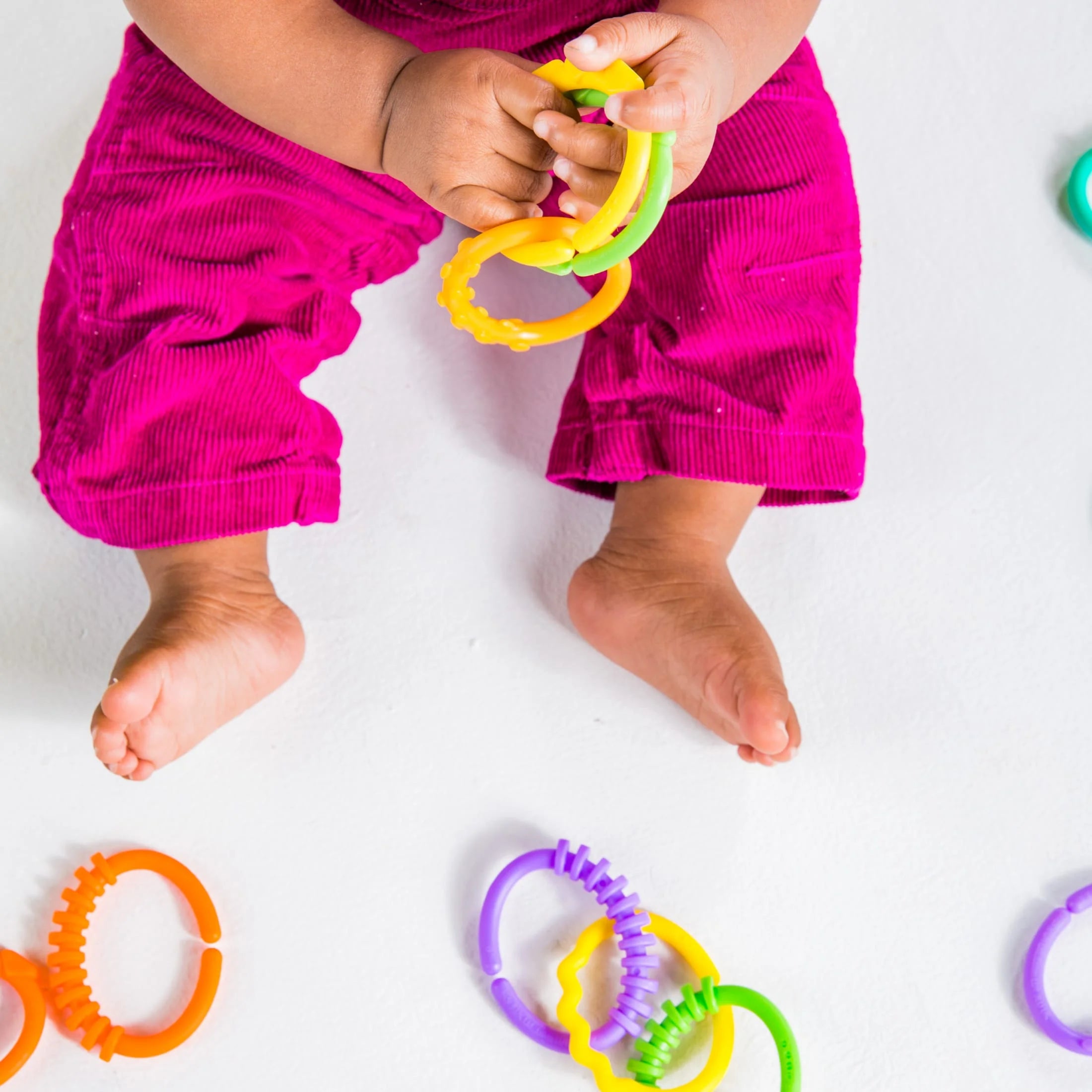 Lots of Links Take-Along Toys, Ages Newborn +