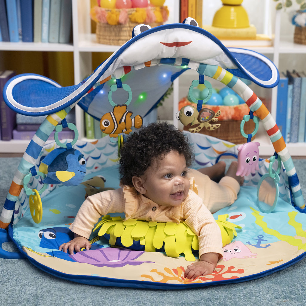 Bright Starts  Baby Finding Nemo Mr. Ray Ocean Lights & Music Activity Gym and Play Mat