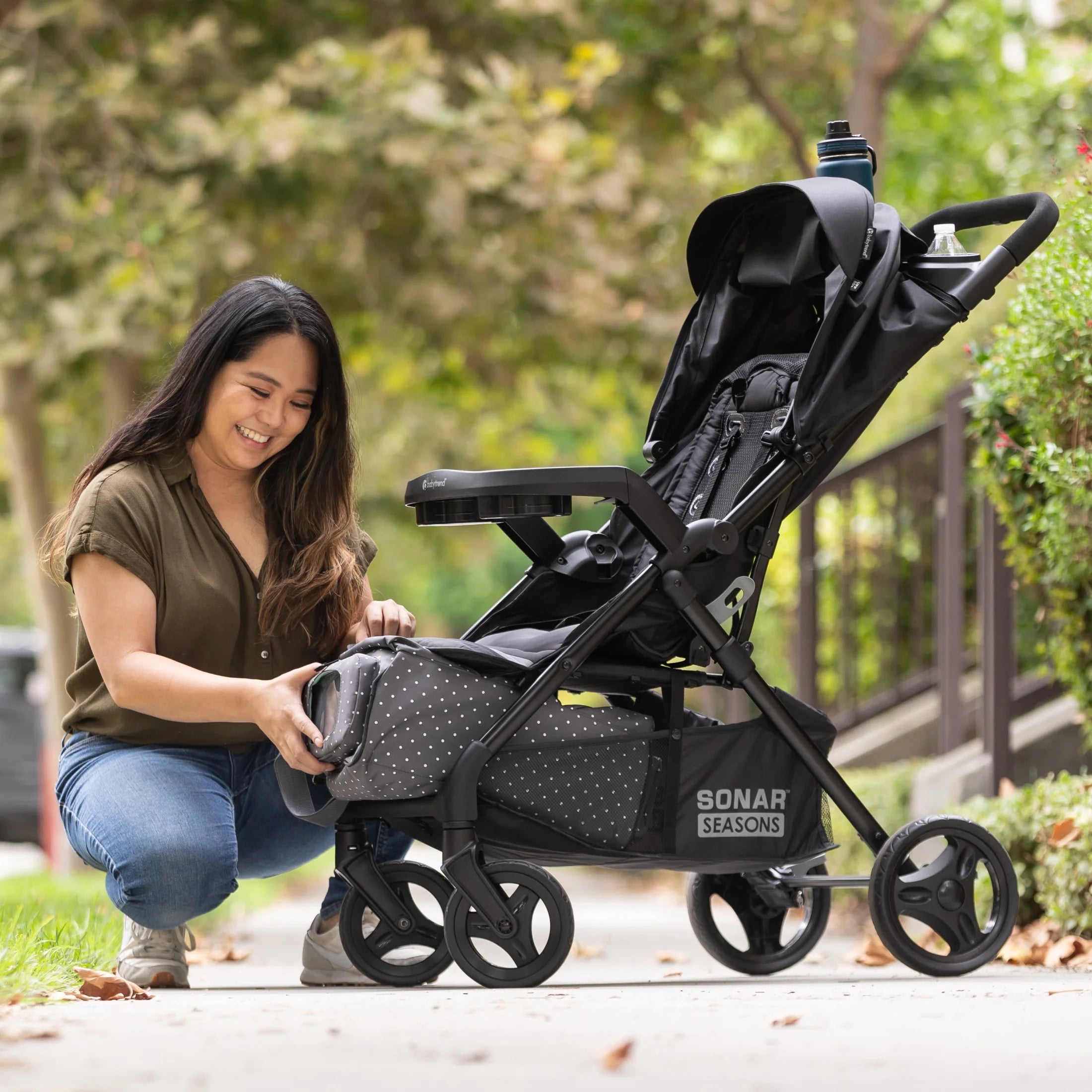 Passport Seasons Travel System (With Ez-Lift™ Infant Car Seat)