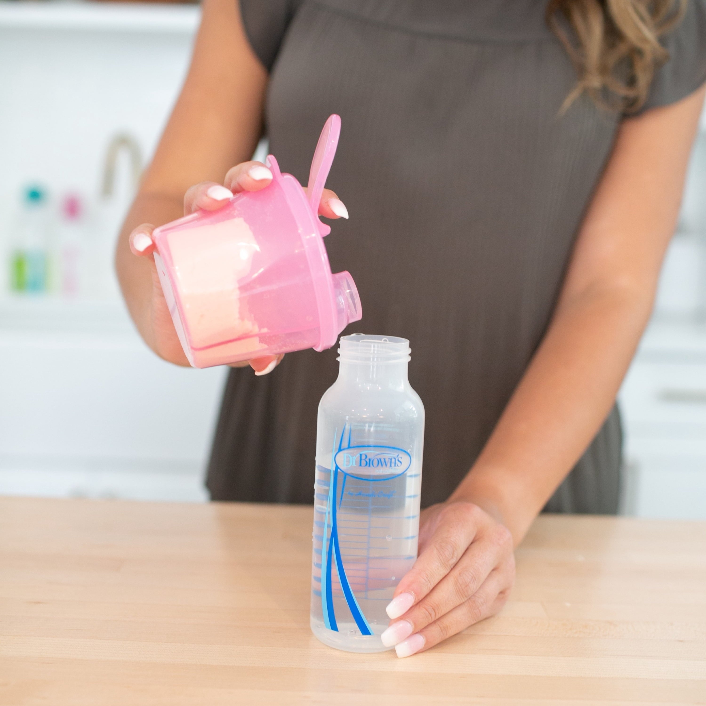 Baby Formula Dispenser with Snap-On Lid Travel Lid, Pink, 27 Oz, 1 Pack