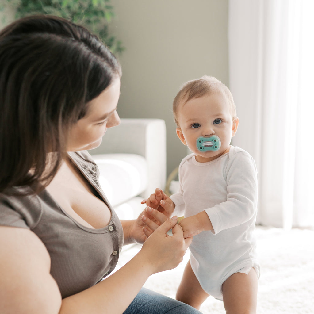 Advantage One-Piece Silicone Baby Pacifier, Fully Symmetrical, Neutral, 0-6M, 3 Pack