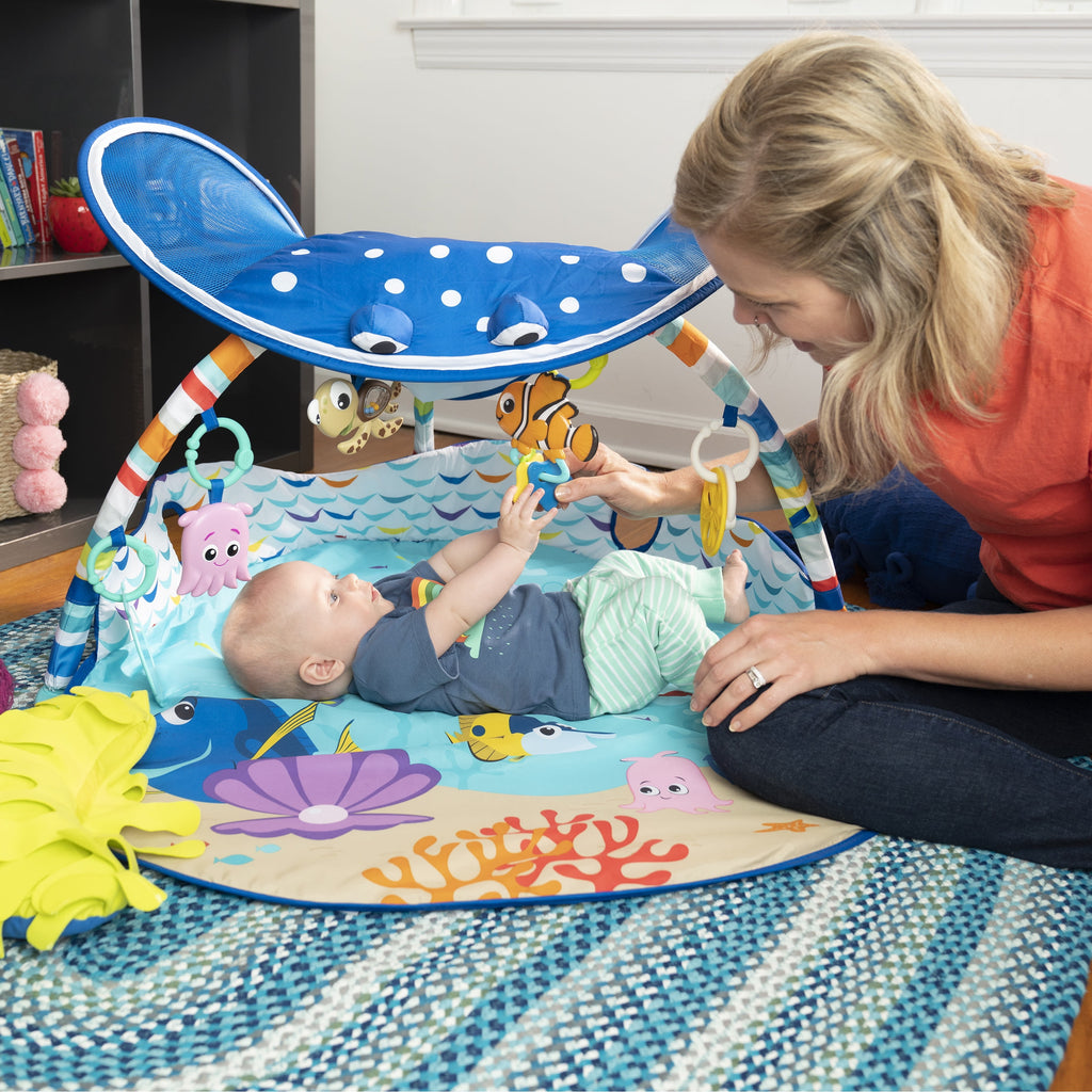 Bright Starts  Baby Finding Nemo Mr. Ray Ocean Lights & Music Activity Gym and Play Mat